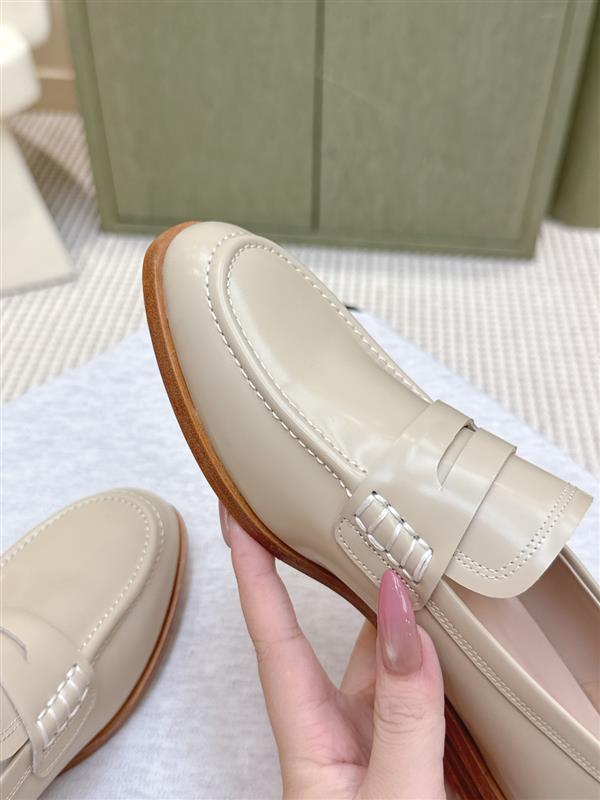 2025112812728659 310